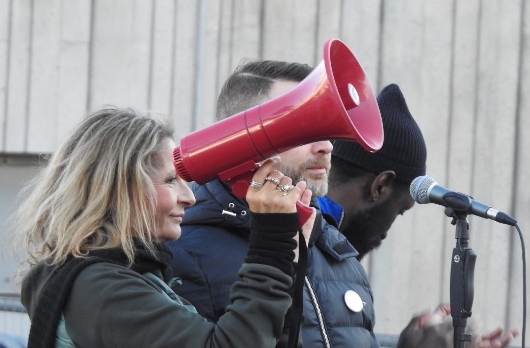 Stockholm, 2024-04-13 Kärleksmanifestationen under parollen “Ta tillbaka SVT”.