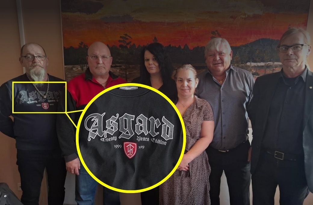 SD-politikern Jens Kleta tillsammans med den lokala partistyrelsen. Han ses bära en Thor Steinar-tröja.